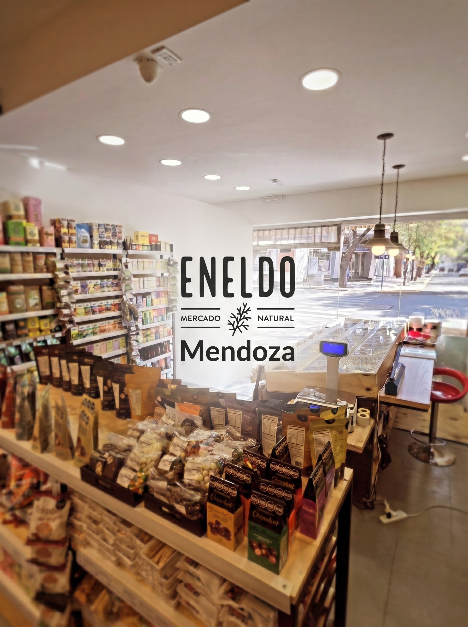 Interior Eneldo Mendoza – Mercado Natural